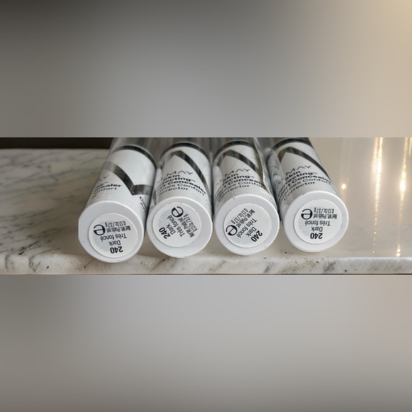 ALMAY Skin Perfecting Comfort Concealer/Contour •Dark 5/$25 - Picture 11 of 11